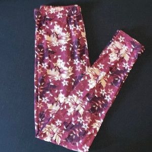 Fall Leafs New Boutique Buttery Soft Leggings.